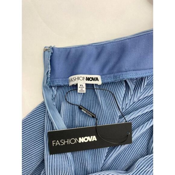 Fashion Nova Blue Romper Paulina Plissé Jumpsuit Halter Sexy Open Extra Large XL - Picture 14 of 15